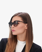 Load image into Gallery viewer, GUCCI | GG0488SA | 002 | 54